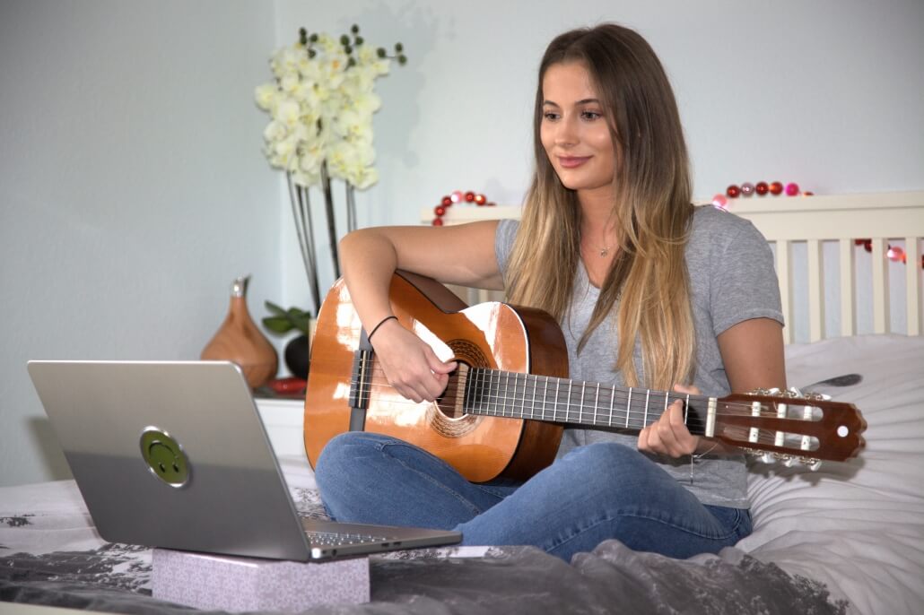 Free Guitar Course